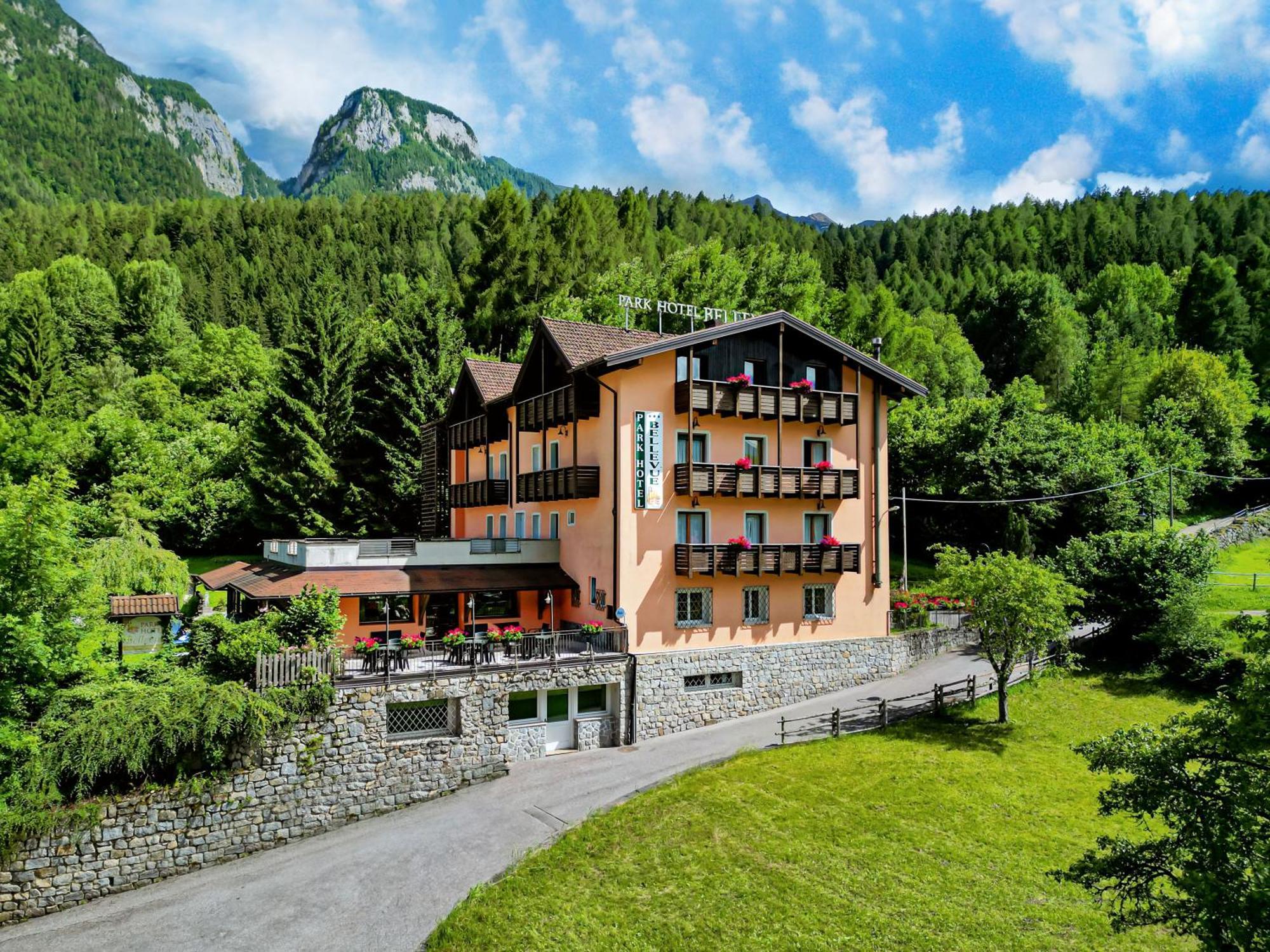 Park Hotel Bellevue Dimaro Exterior photo